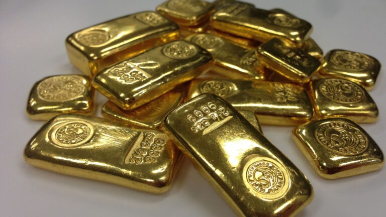 Large or Small Denominations: What’s Better When Buying Gold?