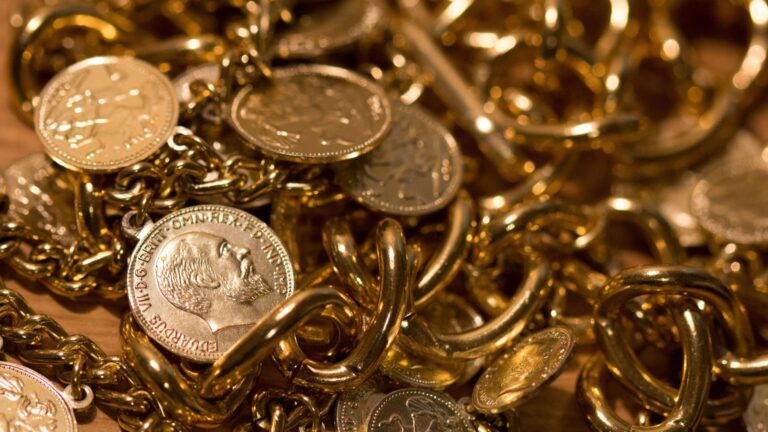 Gold Hallmarks: The Ultimate Guide to Identifying Gold Marks