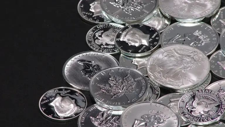 Silver Bars or Coins: Which Should You Buy in the UAE?